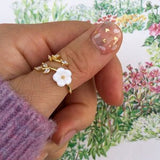 New! Shimmery white flower blossom adjustable ring