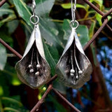Flower earrings / arum earrings / traditional jewelry / flower shape / artisanal creations / free delivery / Maison MOAMA jewelry