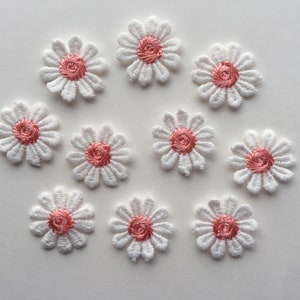 Set Of 10 Pink Daisy Flower Sew On Embroidered Patch AppliquŽs Badge