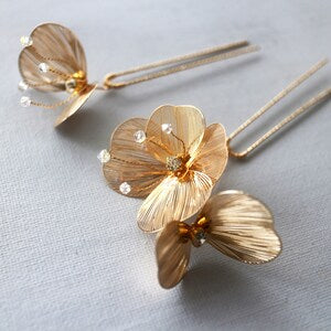 Gold flower bridal hair pin set with crystal rhinestone petals and slim metal stems