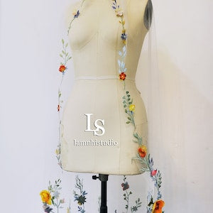 3D lace flower bridal veil with multicolor floral appliques along the edge