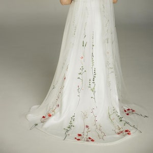 White tulle wedding veil with multicolor floral embroidery and scalloped edge