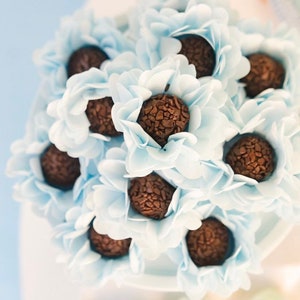 Chocolate Flower Holders, Truffle Flowers Wrappers, Paper Truffle Wrappers, Forminhas para doces e brigadeiros em formato margarida (Daisy)