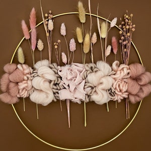 Merino Wool & Dried Flowers Wreath|Ring Wreath|Flower Wall Hanging|Handmade  DŽcor |Pampas Grass Decor|Farmhouse DŽcor