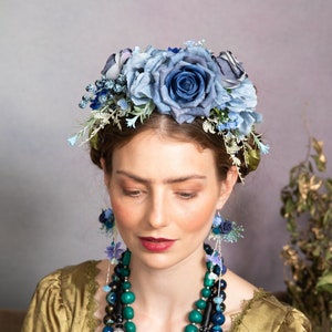 Blue floral headband with large rose and small blossoms