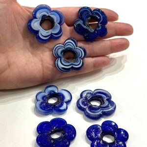 Blue marbled glass flower beads, chunky with center holes, set of 5, 35–40mm