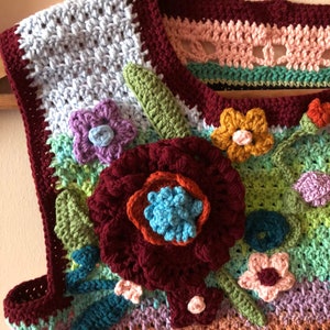 Multicolor crochet crop top with 3D flower appliques, maroon flower with blue center
