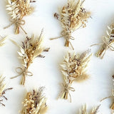 Mini bouquet - Wedding favors for guest - Dried flowers bouquet with name tags - Bulk souvenir - Table place cards