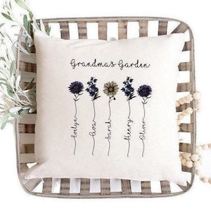 Personalized throw pillow cover, embroidered birth flowers and names, cream fabric
