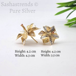 Two-layer petal flower decoration, gold-plated and silver tone