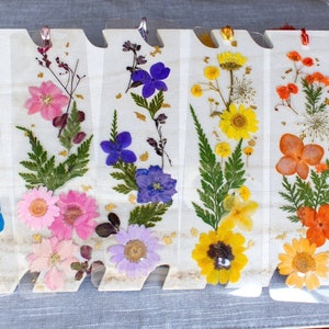 Pressed wildflower bookmarks with tassel cords, colorful floral designs, set of bookmarks