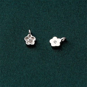 4mm S925 Sterling Silver Flower Charms,Solid Silver Charm,Tiny Flower Pendant,Bracelet Charm,silver flower charm,Earring Pendant