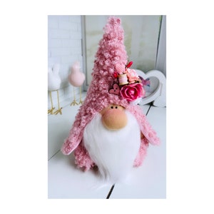 Gnome pattern, Flower Gnome pattern, DIY gnome tutorial, Scandinavian gnome PDF, Handmade gnome, Sewing pattern Digital Delivery
