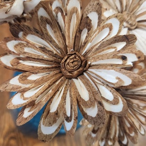 Wood Daisies ~ Wood Sunflowers ~ DIY stemmed Flowers ~  Ecofriendly Flowers ~ Natural wood flowers ~ Rustic Flowers ~ Wedding Cake flowers /