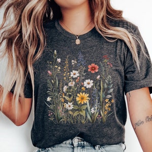 Women's wildflower graphic t-shirt in dark gray with colorful meadow floral print