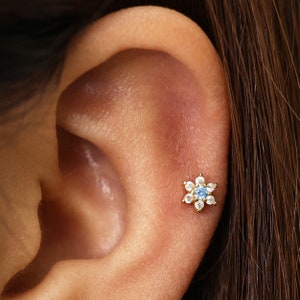 Aquamarine flower labret stud for cartilage, small blue center with clear stones
