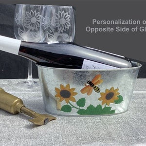 Sunflower-etched martini cocktail glass with green leaves and small bee motif