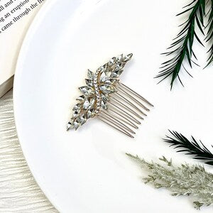 Silver rhinestone bridal hair comb with leaf-like crystal design and five prongs