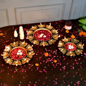 Lotus flower urli candle holder bowls set of 3, red with small tealight candles