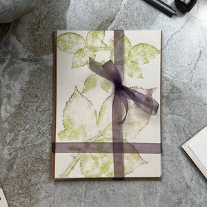 Set of 5 5x7 leaf-pattern greeting cards, green hammered blackberry leaves with purple ribbon