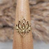 Golden lotus flower ring / Flowers / Pretty ring / Her gift / Lotus / Mandala / Bohemian / Boho / Free delivery