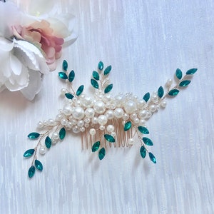 Ivory pearl and dark green rhinestone hair comb with gold-tone leaf accents