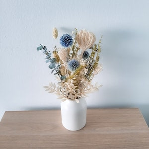 Dried Floral arrangement, dried flower bouquet, dried flower vase, blue and white arrangement, floral centrepiece, DYI flowers for wedding