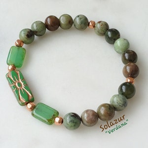Green Opal bracelet, Solid copper, Czech glass bead bracelet, Statement bracelet, Flower bead bracelet, Unique Birthday Gift for Her