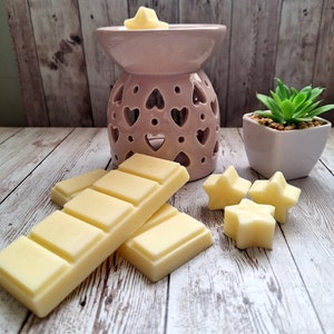 Spring daffodil soy wax melts, yellow square wax bars and star-shaped pieces