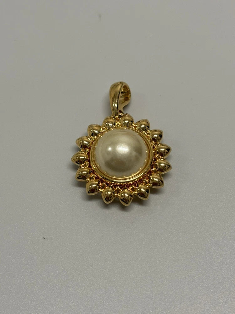 Nolan Miller Vintage Sunflower Necklace Pendant Sunflower