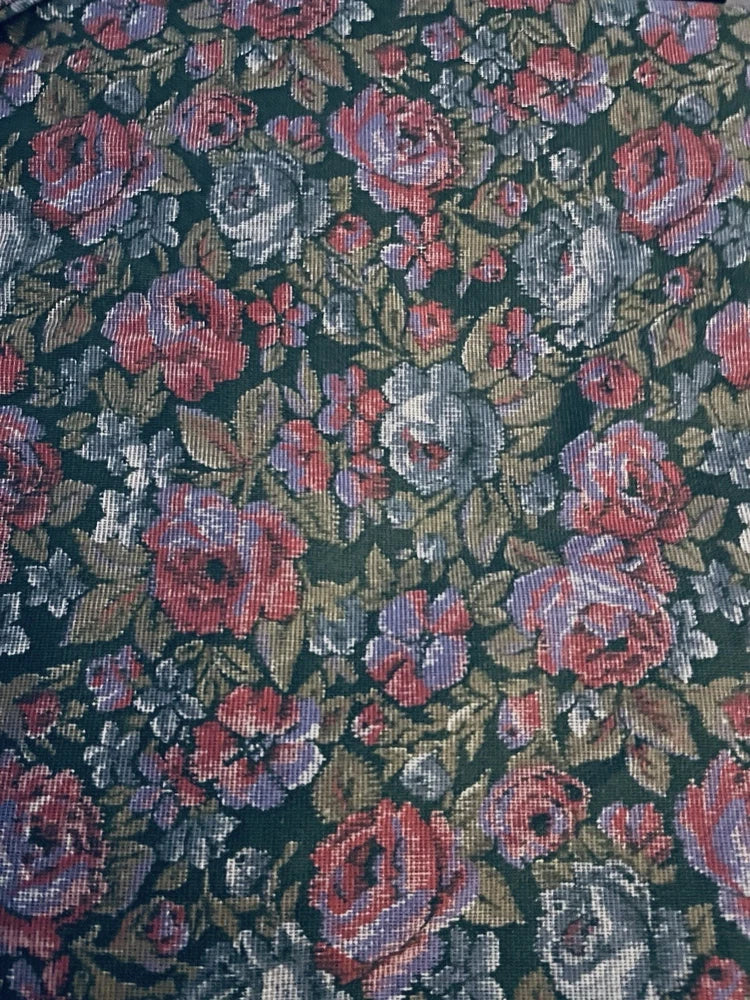 VTG  Granniecore Peter Pan Faux Jewel Tones  Tapestry Florals BTHY Flowering Plants