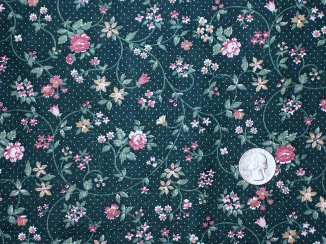 1/2 YD VINTAGE DK. GREEN ROSE FLOWERS ANTIQUE QUILT DOLL CRAFT #4534 Flowering Plants