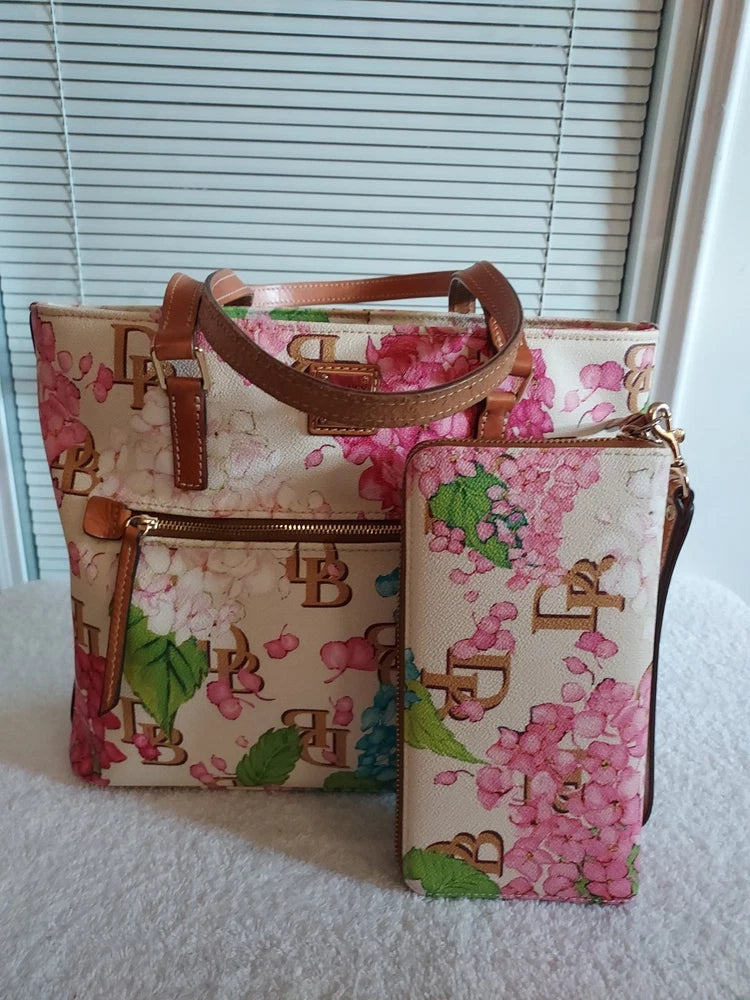 DOONEY  & BOURKE CREAM HYDRANGEA __MONOGRAM __FLORAL SATCHEL__ & LARGE... Hydrangea