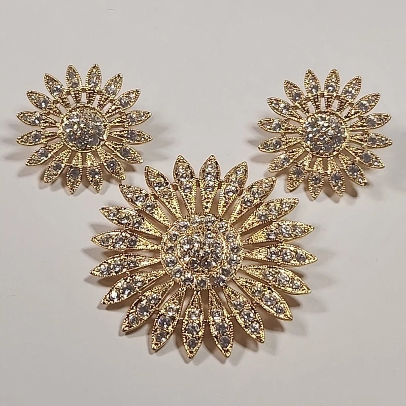 Vtg Rhinestone Sunflower Brooch & Pierced Earing Set EUC Sunflower