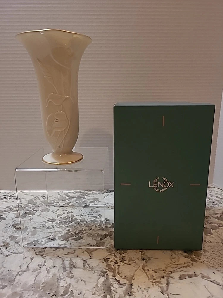VTG Lenox Lilies of Beauty Flower Vase 1991 Limited Edition 7ÓÊwith box!! Lily
