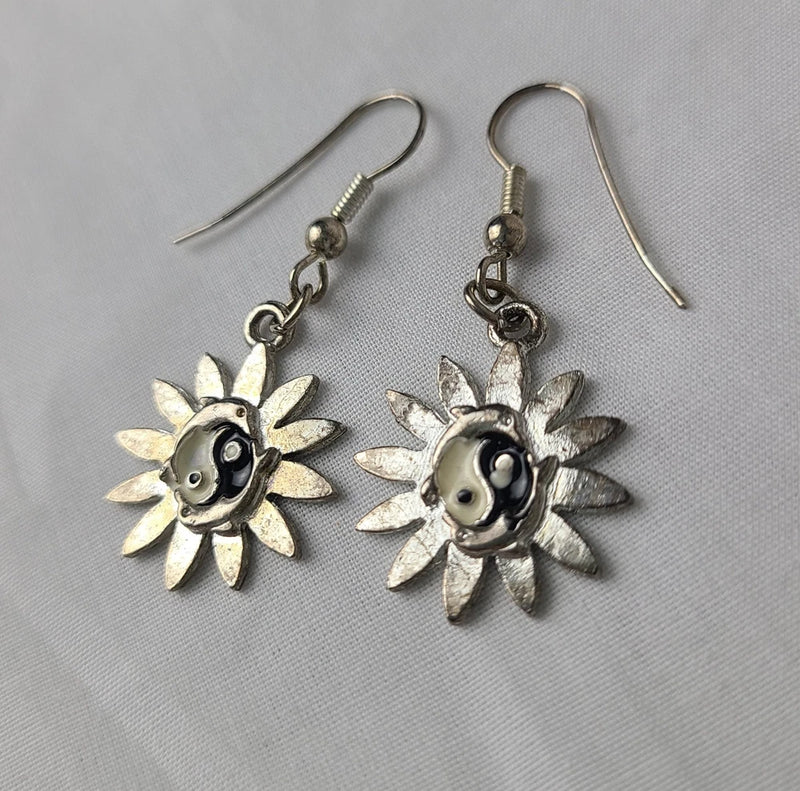 Vintage Y2K Yin Yang Dolphin Sunflower Center Dangle Hook Earrings Aesthetic Sunflower