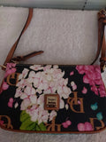 DOONEY  & BOURKE __LEXI HYDRANGEA __MONOGRAM__ BLACK FLORAL__ CROSSBODY Hydrangea
