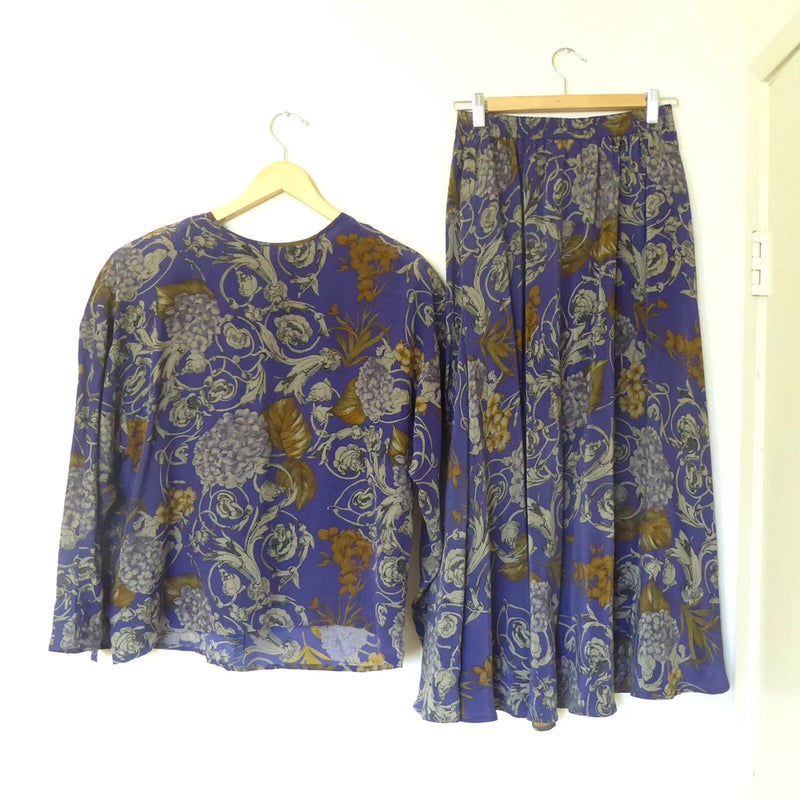 1990s vintage women's purple beige hydrangea flower silk top skirt set size 12 Hydrangea