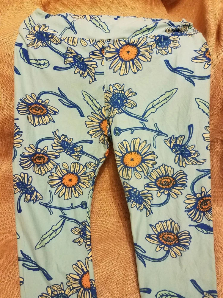 LuLaRoe Leggings Bright Sunflower. Tall and Curvy. Sunflower