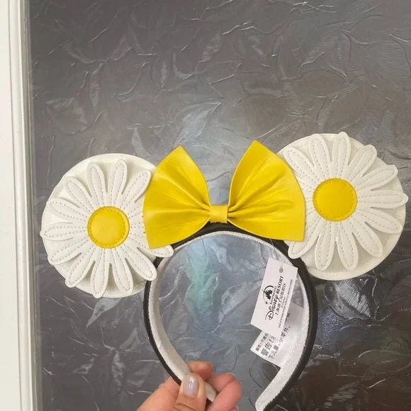 Disney Parks Loungefly Daisy Chrysanthemum Flower White Minnie Ears Headband Daisies