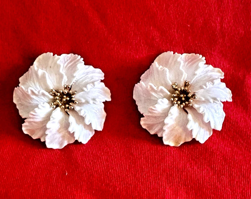 Vintage CROWN TRIFARI White Enamel Flower Carnation Clip-On Earrings, 2" Round Carnation
