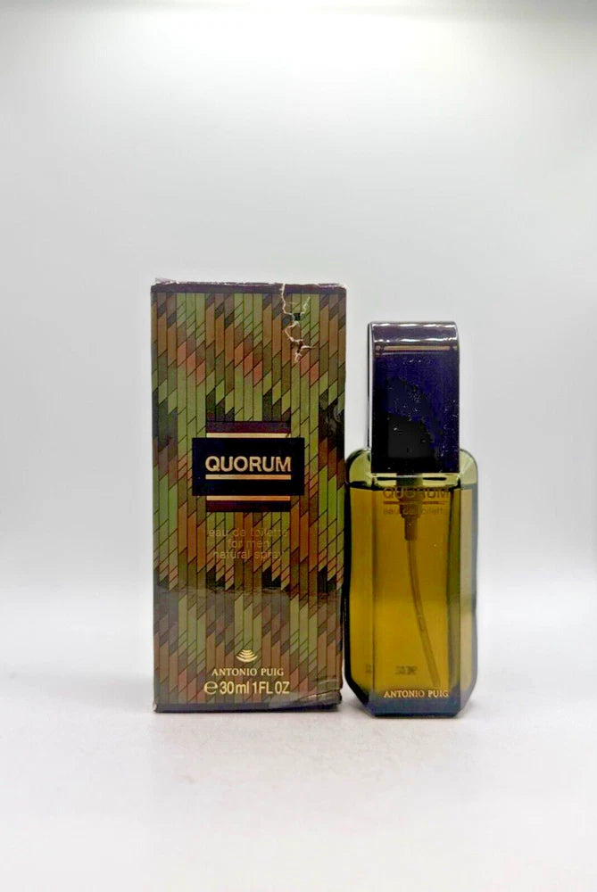 QUORUM BY ANTONIO PUIG 30ML CLASSIC EDT SPRAY CODE-9E02 WITH BOX)IMPERFECT BOX EDT