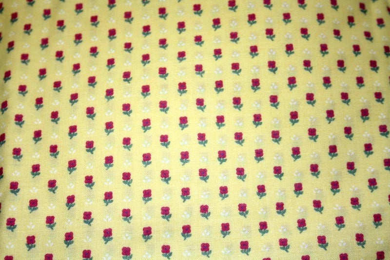 RED ROSEBUDS ON YELLOW BY JOAN KESSLER - 100% COTTON FABRIC Flowering Plants