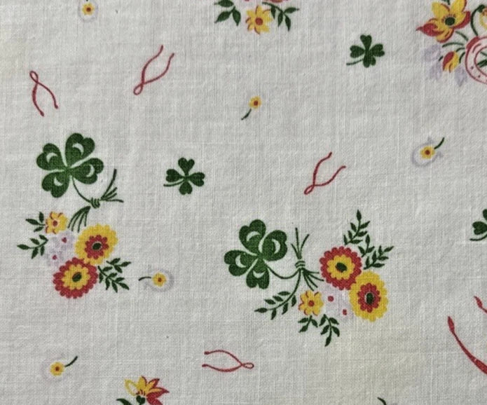 VINTAGE 1930s Feedsack fabric piece Lucky Charms Print 10x8" Flowering Plants