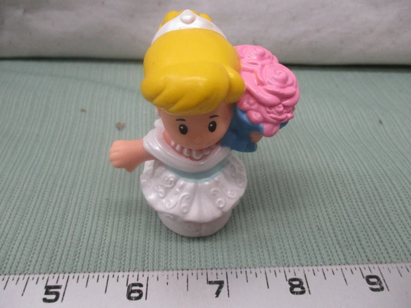 Fisher Price Little People Cinderella white dress flower bouquet roses Bouquet