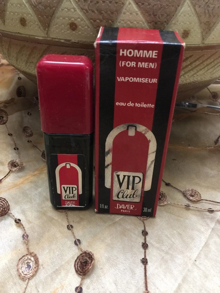 VIP CLUB For Men 1 oz spray Parfum by Daver.eau de toilette Vintage. EDT