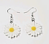 White daisy flower dangly Earrings 925 Silver Hooks. Daisies