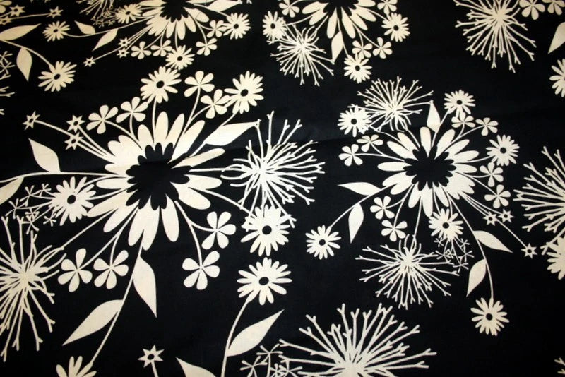 WHITE FLOWERS AND LEAVES DECORATOR ON BLACK - 100% COTTON FABRIC Flowering Plants
