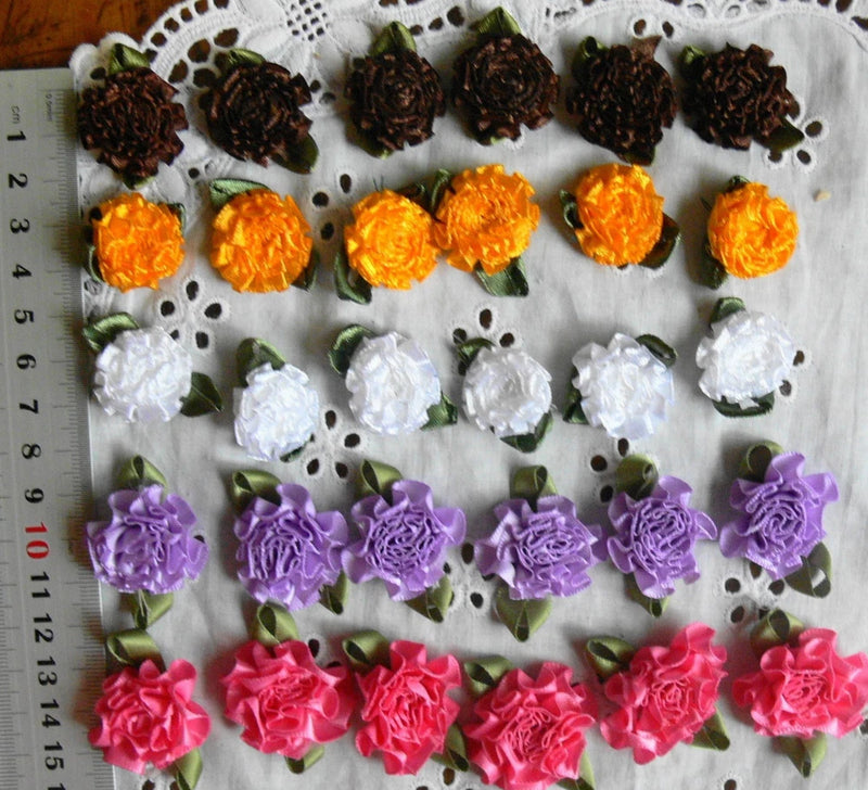 Satin CARNATIONS & Leaves 20-25mm 6 Colours - 5 or 6 Flowers per Pk Choice VerF Carnation