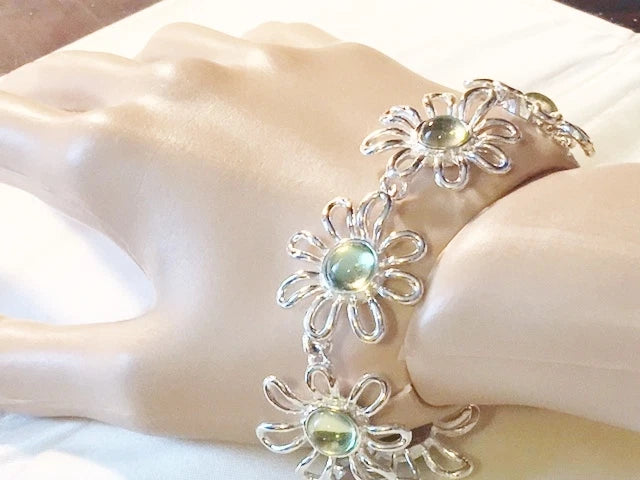 New Wide 1" Lime Citrus Green Cabochon Daisy Flower Silvertone Link 8" Bracelet Sunflower